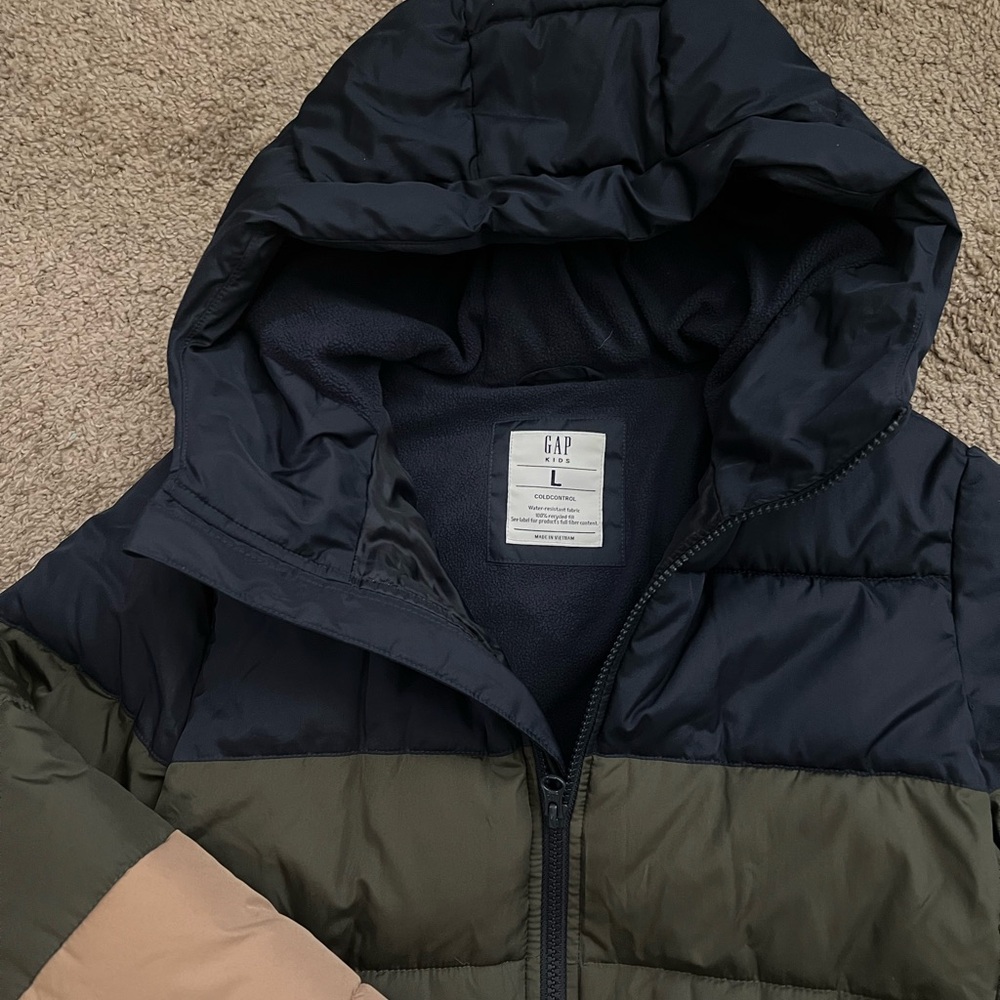 GAP Colorblock Puffer Jacket - Picture 2 of 5
